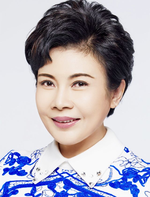 2年前“平民市长”张百发追悼会：北京市民自发赶来，送别老市长