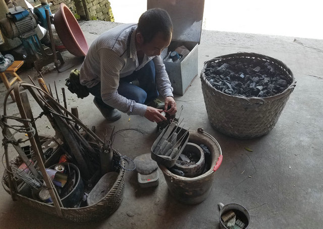 “锔缸补鼎”“兑糖客”……昔日泰顺那些走村串户的商贩