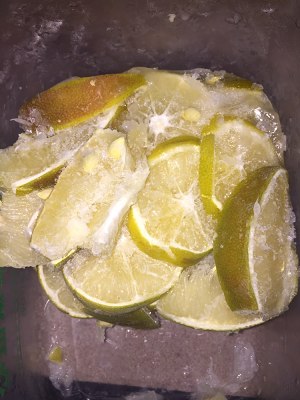 柠檬汁放冷冻可以保存多久,柠檬汁的做法