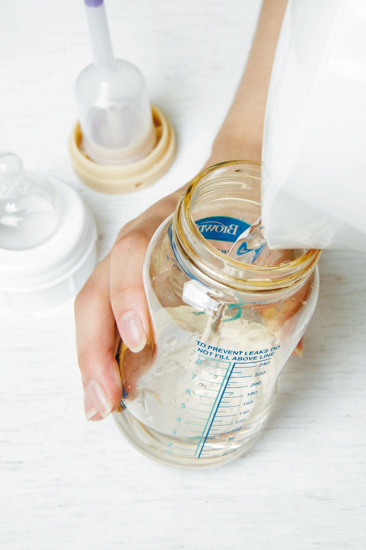 吃奶粉消化不良需要换奶粉吗,奶粉喂养的宝宝如何避免消化不良