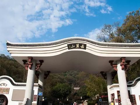 不甘寂寞的城市成都,长沙娱乐之城