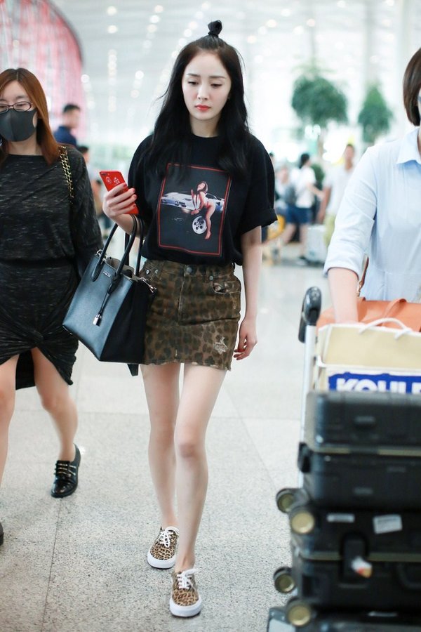 杜蕾斯收购美赞臣,网友编广告:不用我的套,十个月后就买我的奶