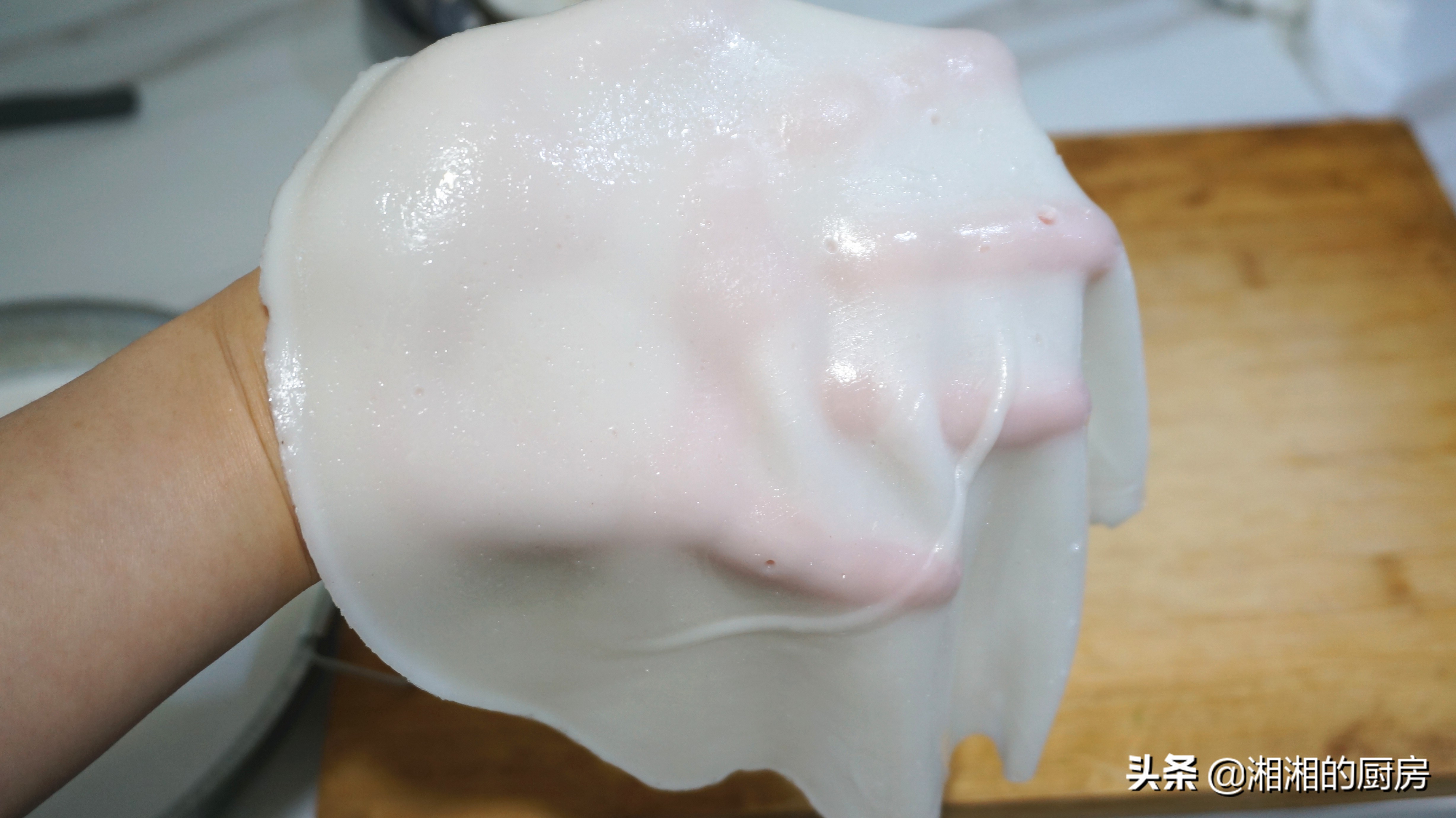 湖南手工米粉要不要泡,自做米粉不粘坨的方法