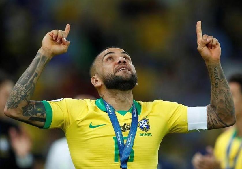 天足20年最佳阵容候选,黄金十年天下足球最佳阵容