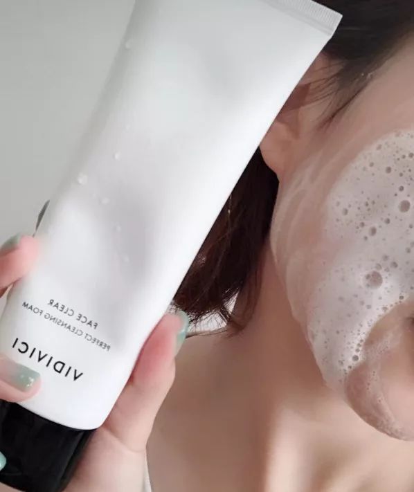 最近比较爆火的网红单品,推荐几款适合年轻人的网红产品