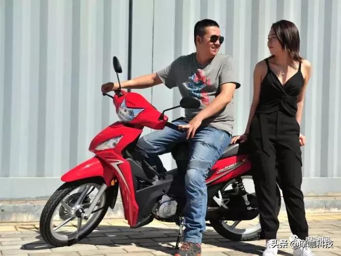 威武不同面，居家又时尚！这款“本田神车”一直随时代在进化