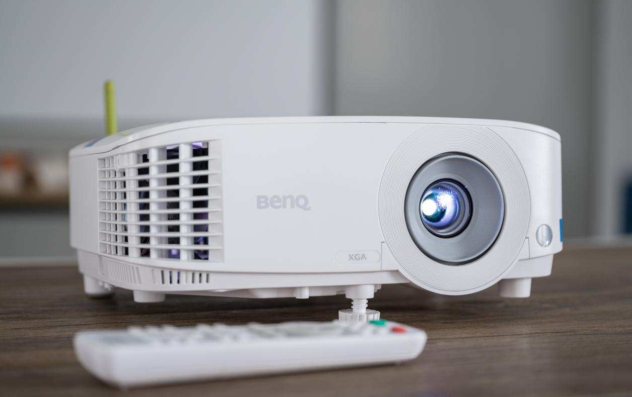 明基投影仪e520如何设置遥控器,明基e520投影怎么翻面