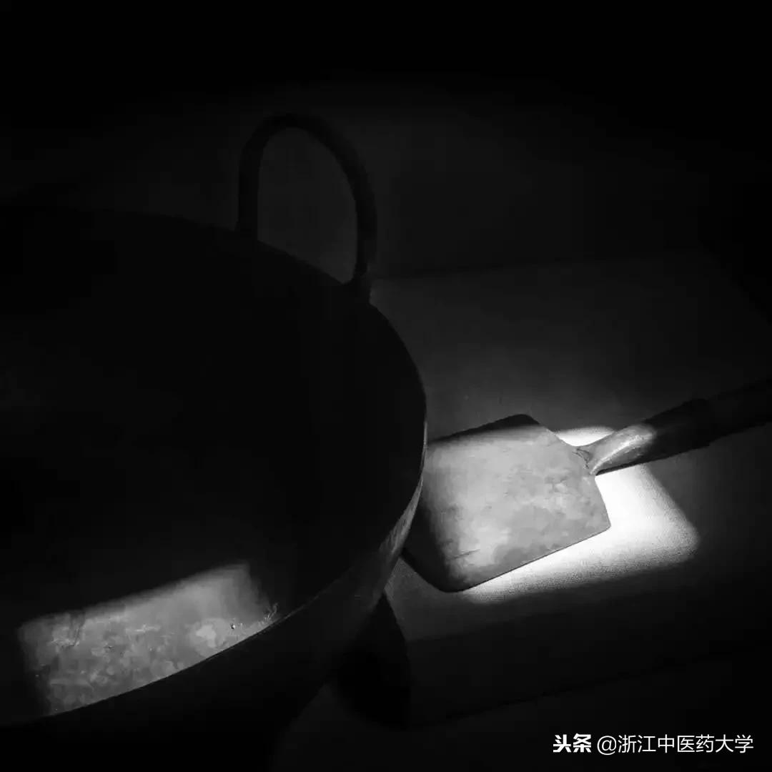 用镜头诉说中医药之美