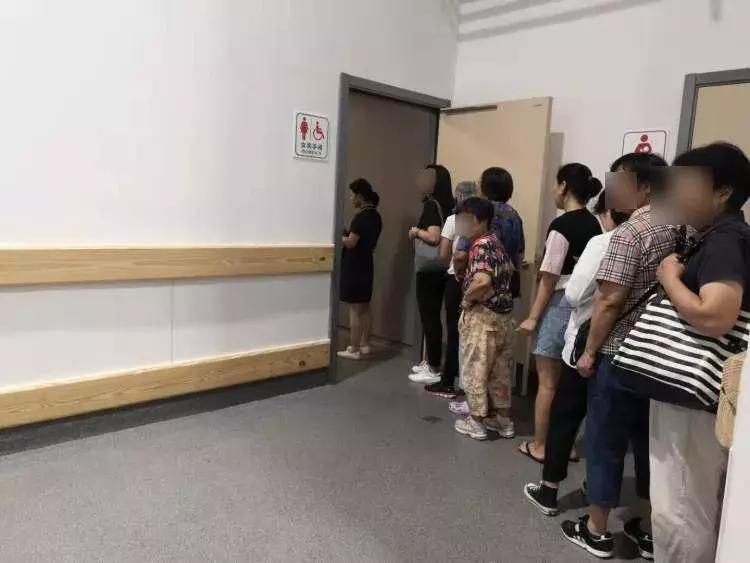 costco开业半天歇业,costco第一天营业