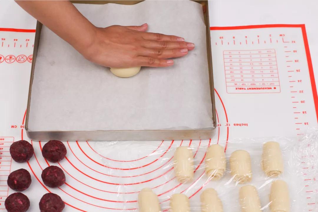 云南玫瑰鲜花饼好吃实惠味更美,云南玫瑰鲜花饼五种口味