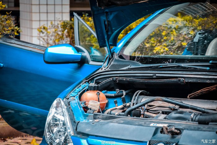 2014进口标致307cc敞篷2.0自动,05年标致307cc敞篷二手车多少钱