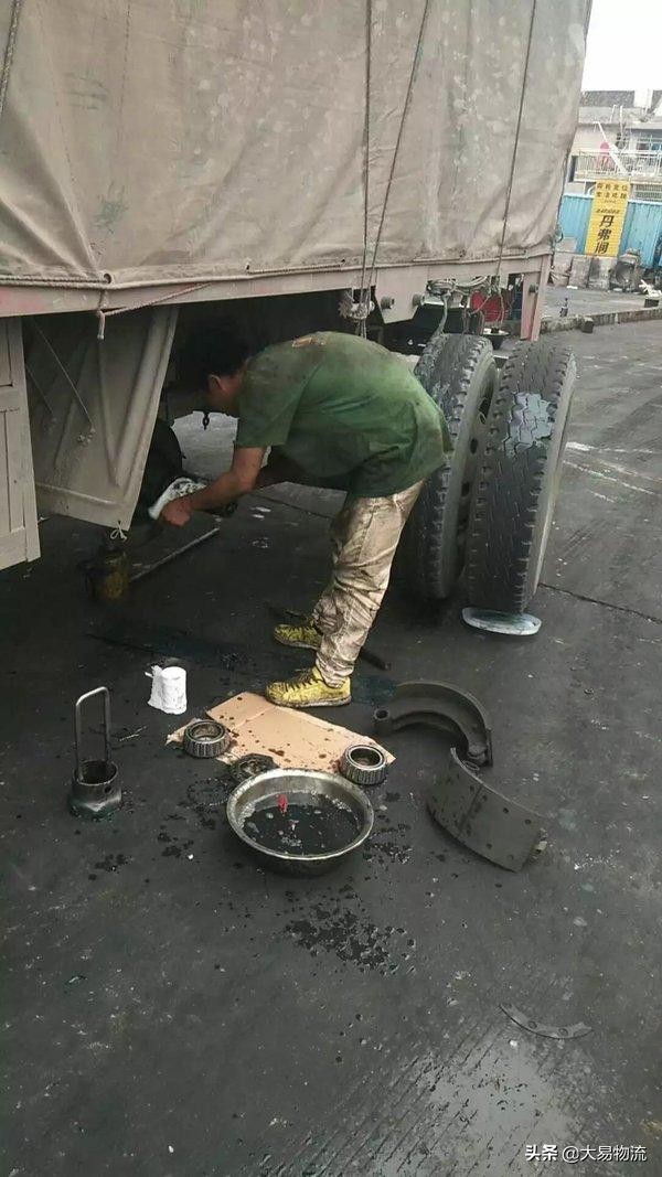 货车刹车抱死解决视频,货车刹车太灵敏一点就抱死