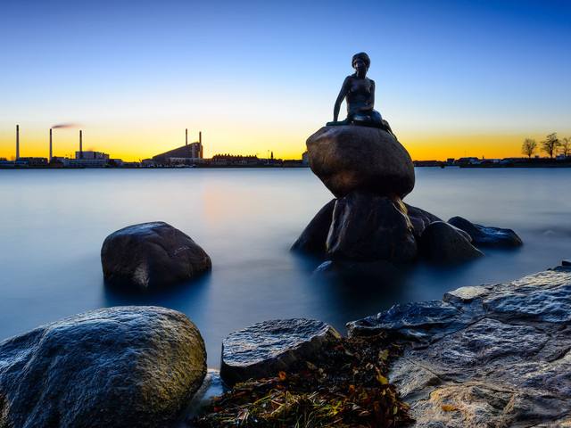 丹麦控制疫情封城，称此举为保障*权人**，北欧童话的双标令人可笑