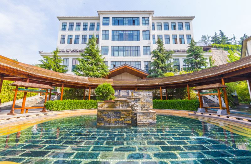 河南这处景点被誉为第八大奇迹,河南的八大最美湖泊你最喜欢哪个