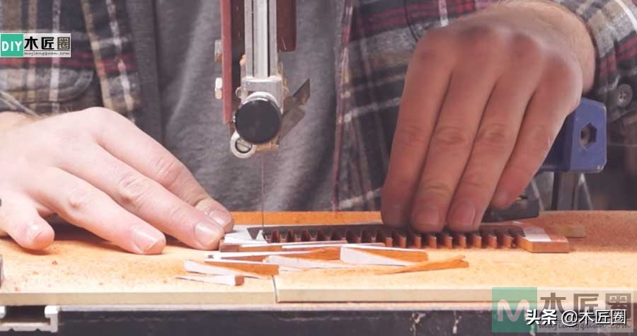 木工爱好者制作的产品,手工木梳diy工具