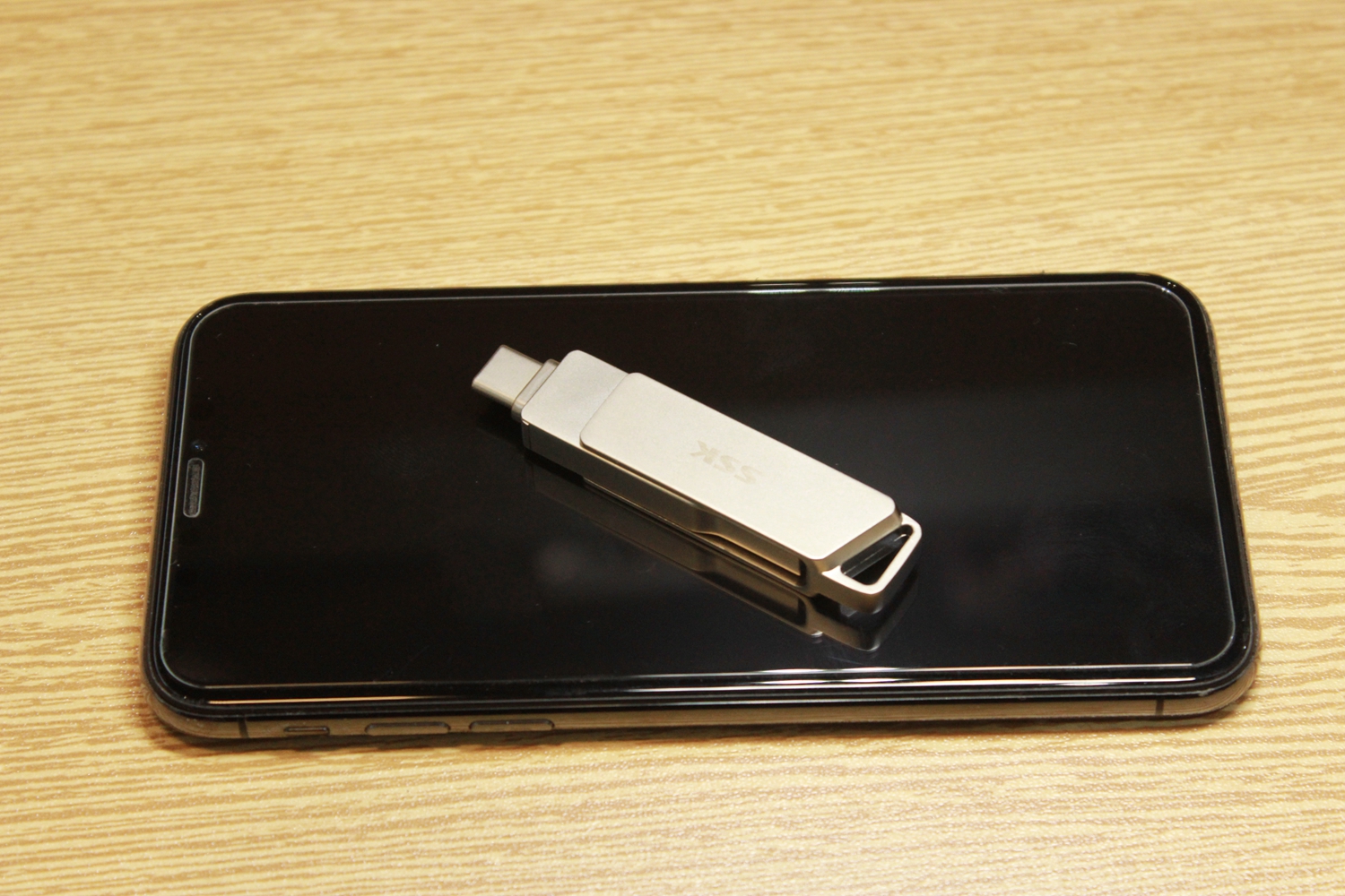 电脑内存不够能加移动u盘,飚王固态u盘质量好吗