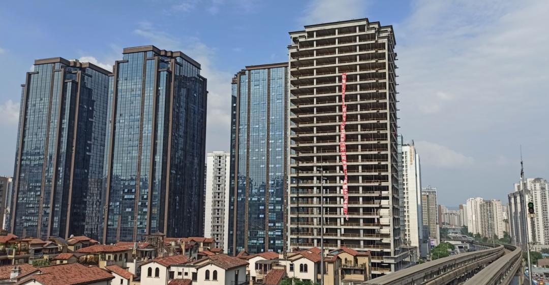 被56万压垮，重庆力帆帝国即将破产？昔日超级豪宅沦为鬼楼？