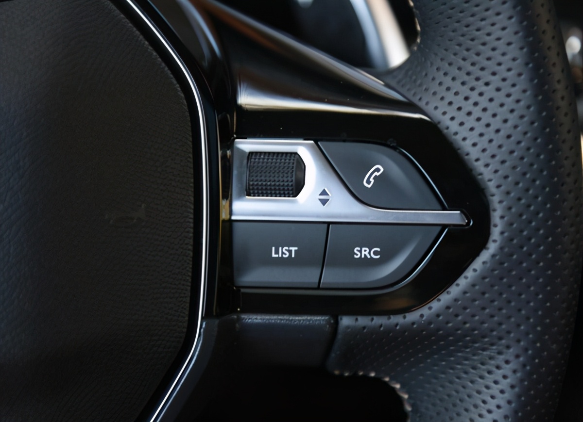 底盘扎实操控性好的轿车排名,底盘质量好的车