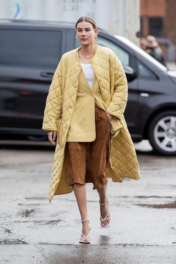 这件奶奶风的「绗缝棉袄」火了，看完我也很想买