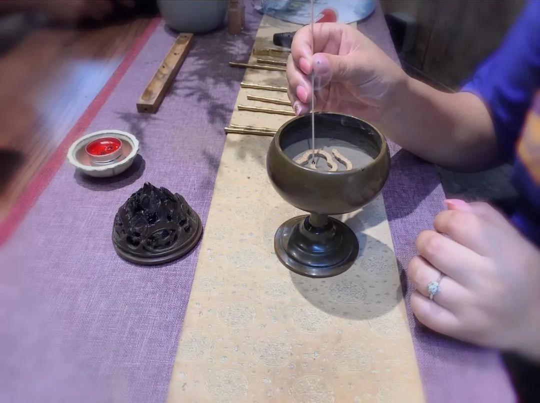 齐云山沉浸式复古游圈粉游客,五一旅游齐云山