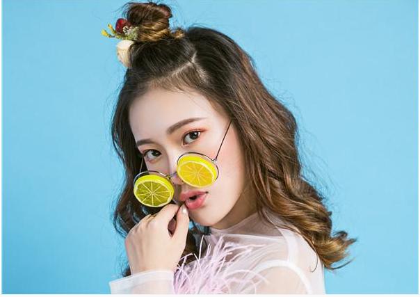 夏天晕妆的正确化妆方法,怎样使妆容持久不掉妆技巧