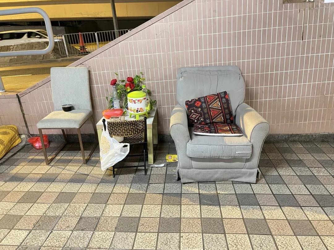 香港住在地下通道的人,香港地下通道的生活