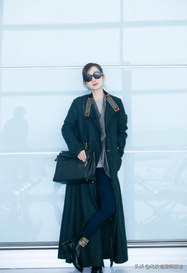 秦海璐白衬衫怎么搭,秦海璐穿西装走混搭风美又飒