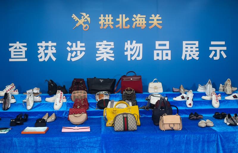 厦门海关侦破特大走私手表案,厦门海关破获特大走私手表案