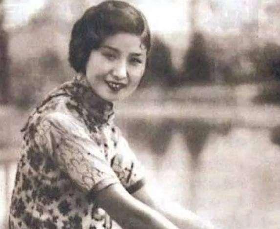 民国千金大小姐，14岁意外怀孕孩子生父反悔不娶，她直接带刀上门