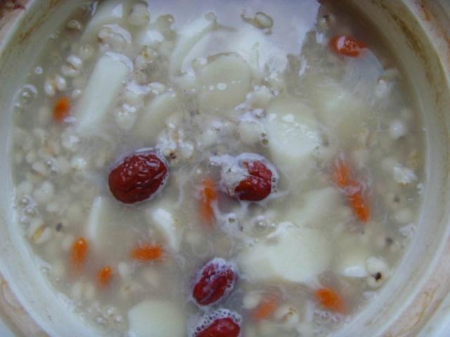 哺乳期2个月喝什么粥对宝宝好,喂奶期间喝什么粥比较有营养