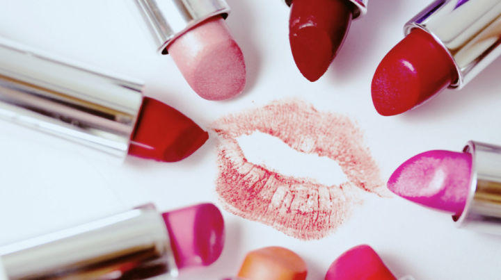 化妆初学口红推荐哪个,初学化妆用什么颜色的口红