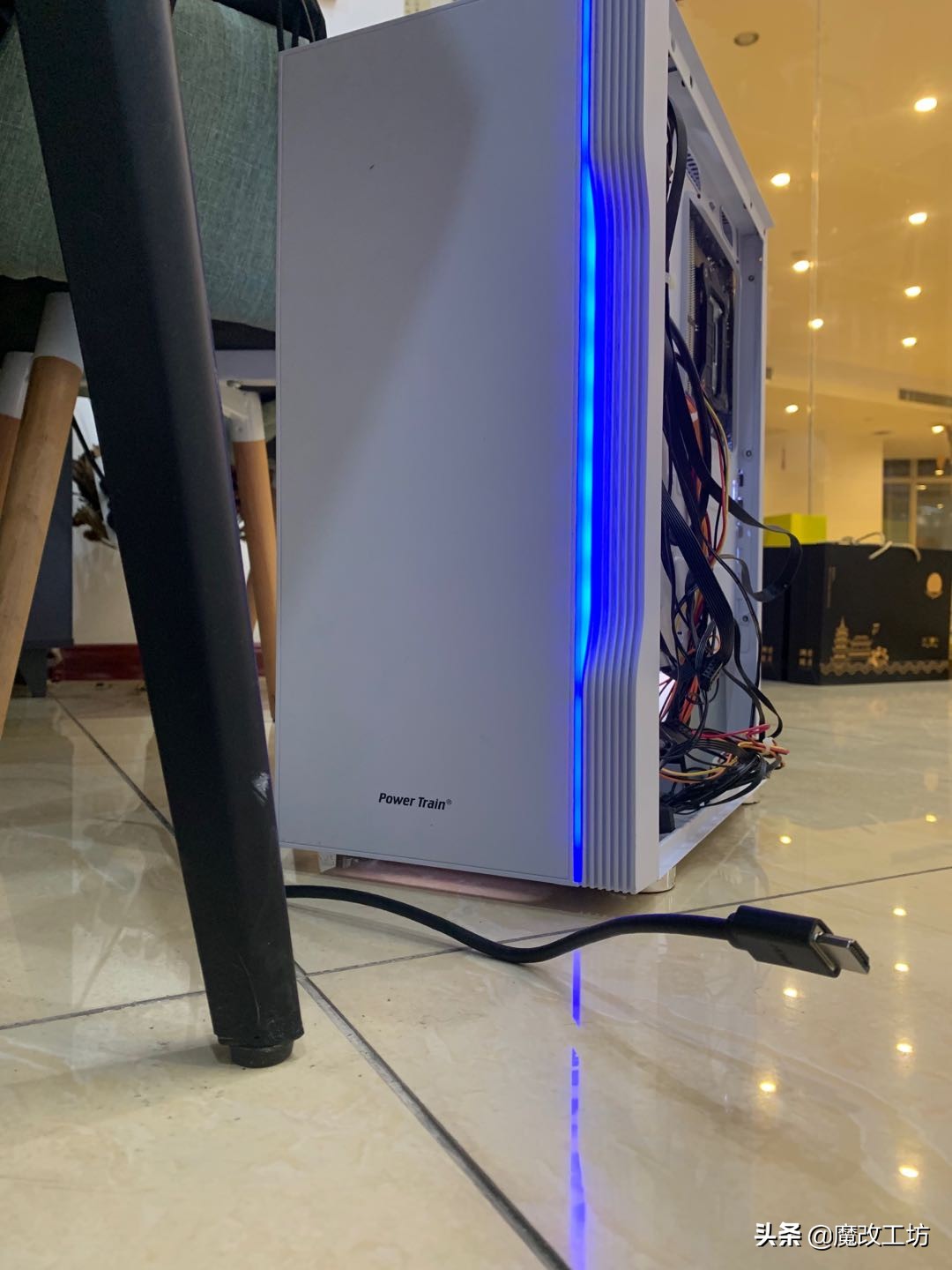 200+15元搞定苹果无线网卡声卡，左边白果右边黑果中间索尼