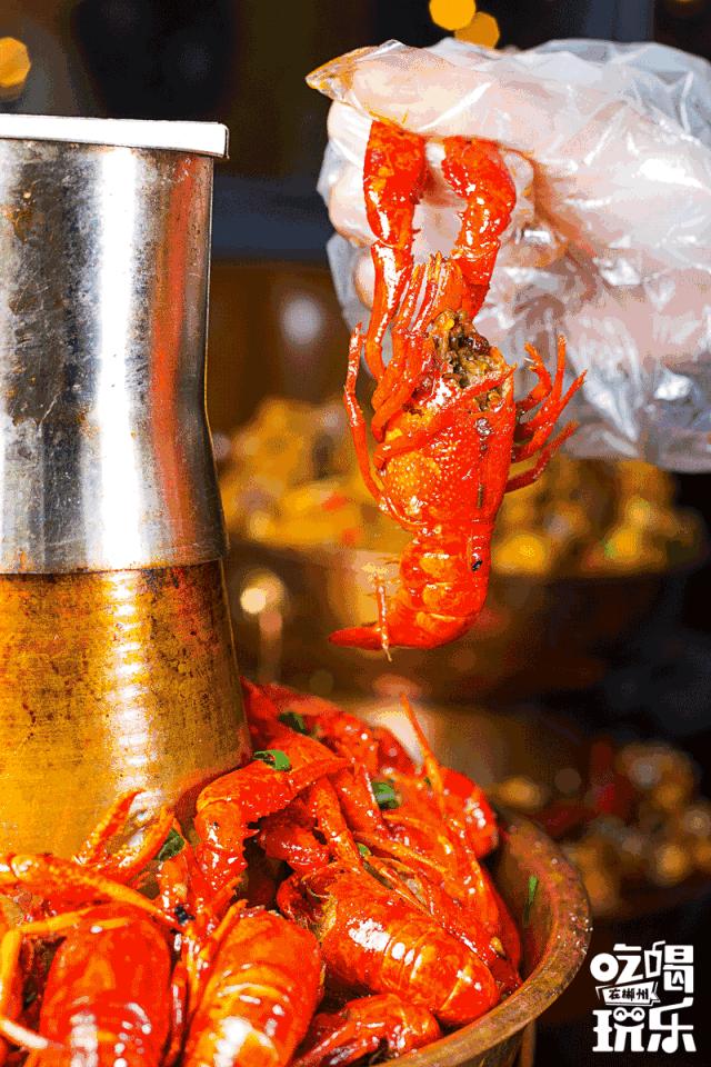 5折!郴州惊现XXL号「双层火锅塔」,狂风暴雨也要吃!