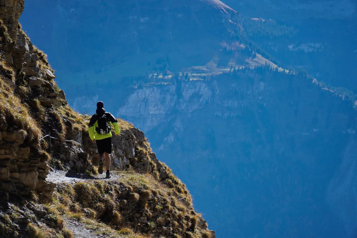 瑞士少女峰旅游详细攻略,四姑娘山徒步路线免费推荐