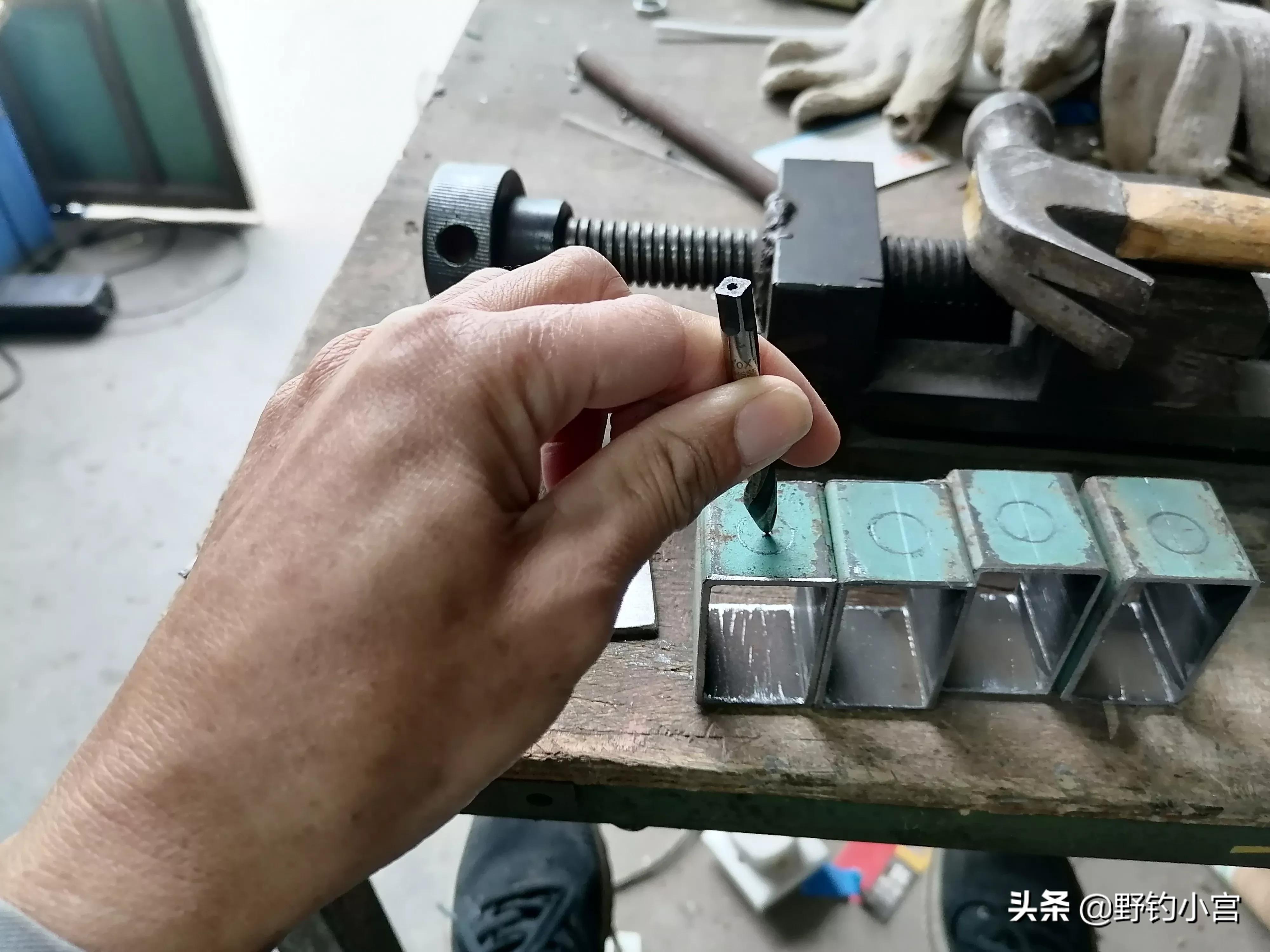 钓友自己设计的钓箱,别人自己制作钓鱼钓箱