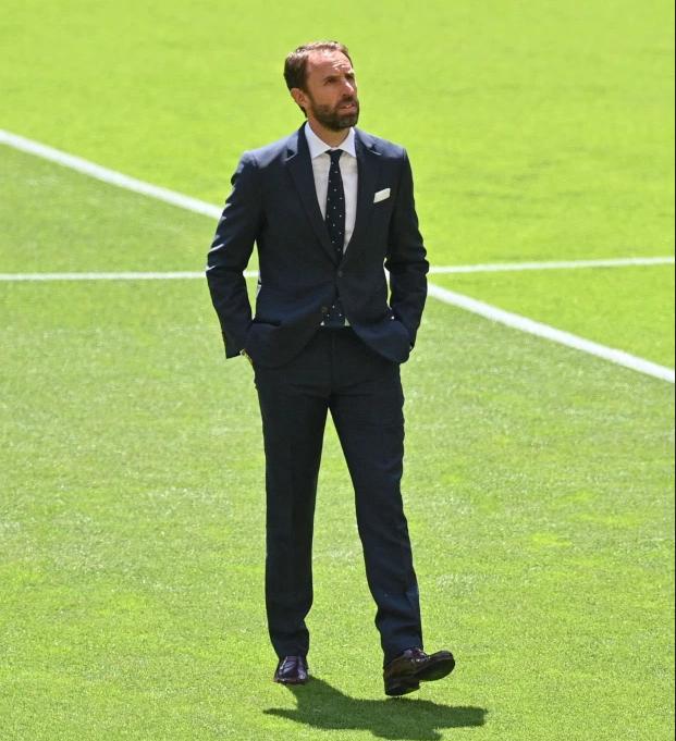 欧洲杯主教练,欧洲杯主帅服饰