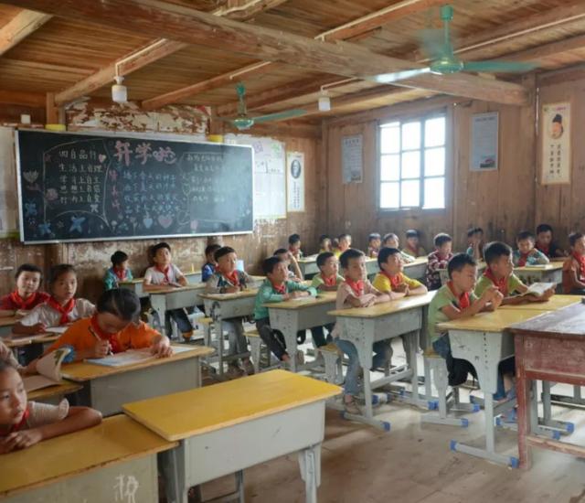 孩子对同学撒谎父母怎么引导,面对小学生撒谎怎么处理为好