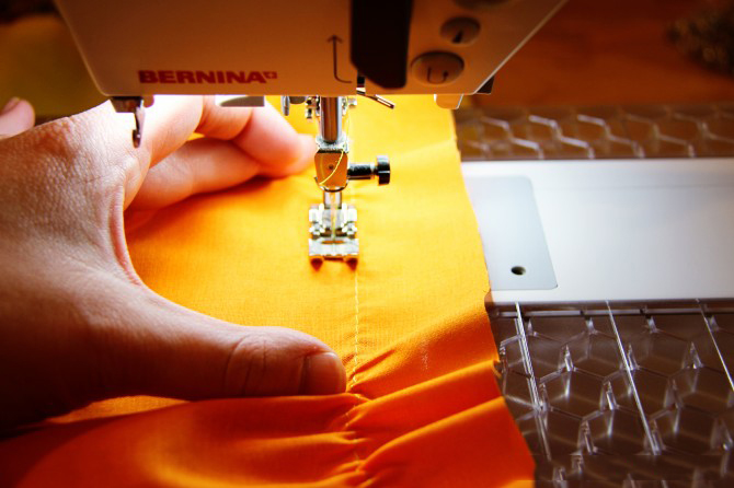 怎样缝制小细褶,小折叠边领缝纫技巧