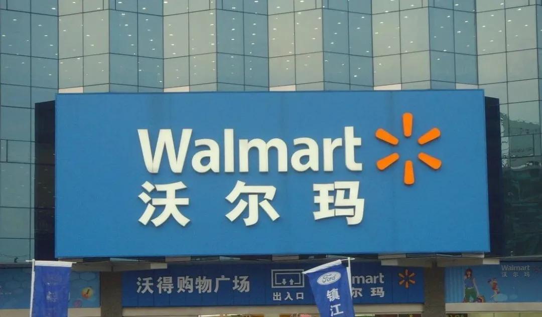 从大战刘强东黄光裕到148亿*身卖**自保,线下零售王者苏宁衰落史