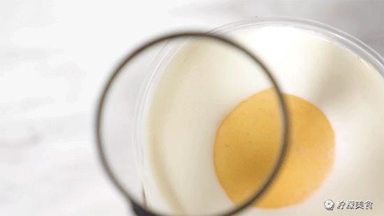 姐妹一夜暴富喝奶茶,富婆喝奶茶