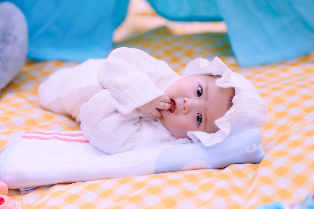 六个月的孩子脖子缝歪了怎么办呢,六个月婴儿脖子歪了怎么办