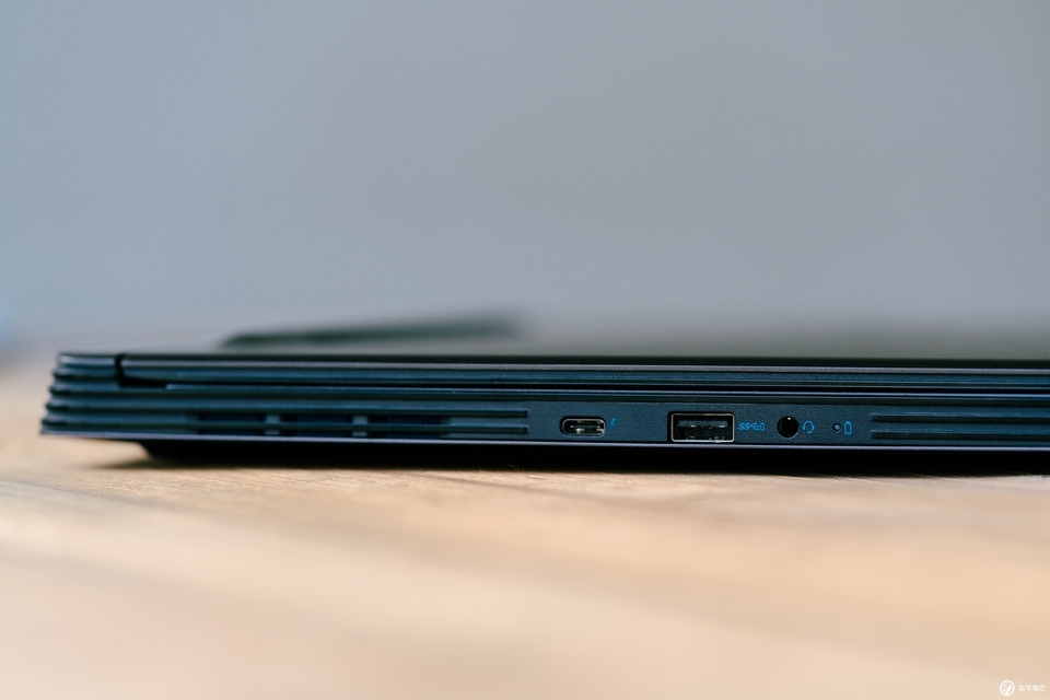 戴尔g7游戏笔记本多大,pc玩家