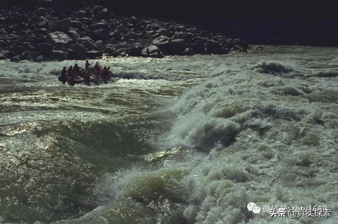 雅鲁藏布江大峡谷秘密,雅鲁藏布江大峡谷大瀑布
