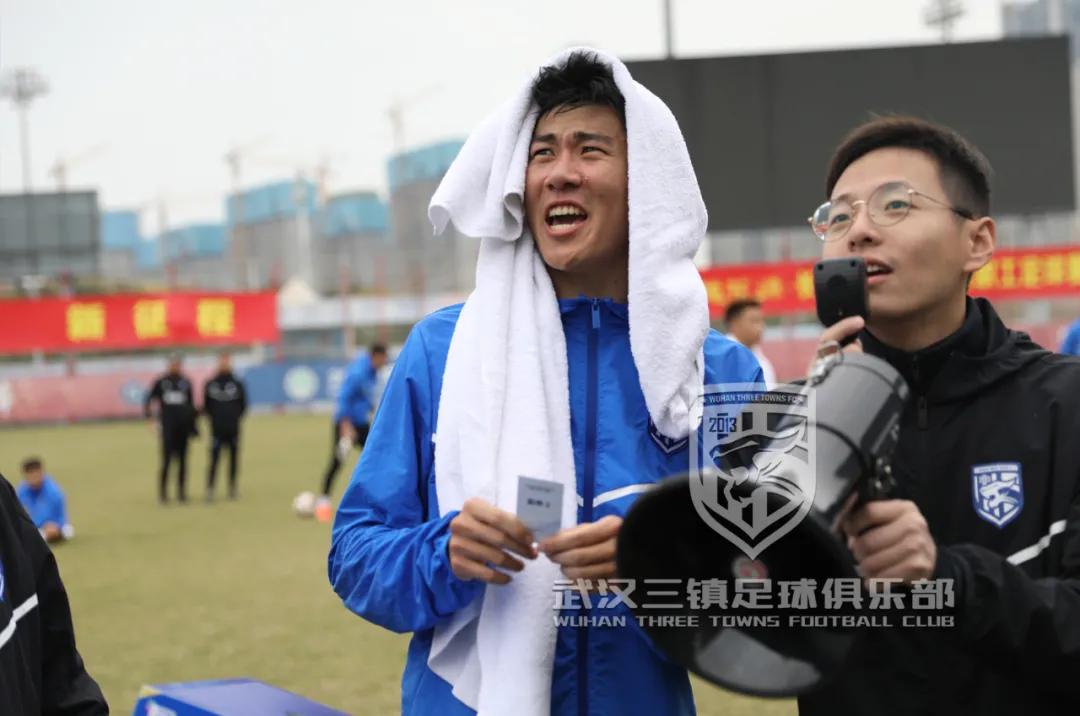 武汉三镇球迷开放日,武汉三镇队球迷开放日