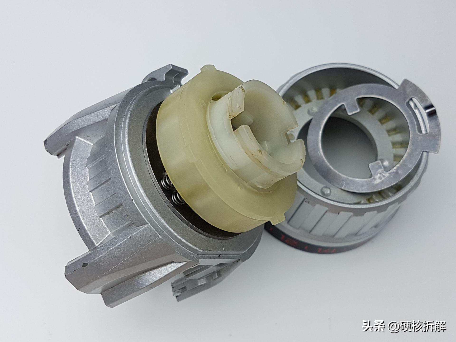 博世有刷电钻齿轮拆卸,博世电钻齿轮拆解视频