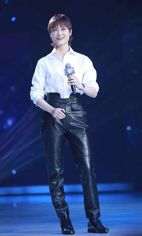 angelababy杨颖穿搭,杨颖angelababy的穿搭