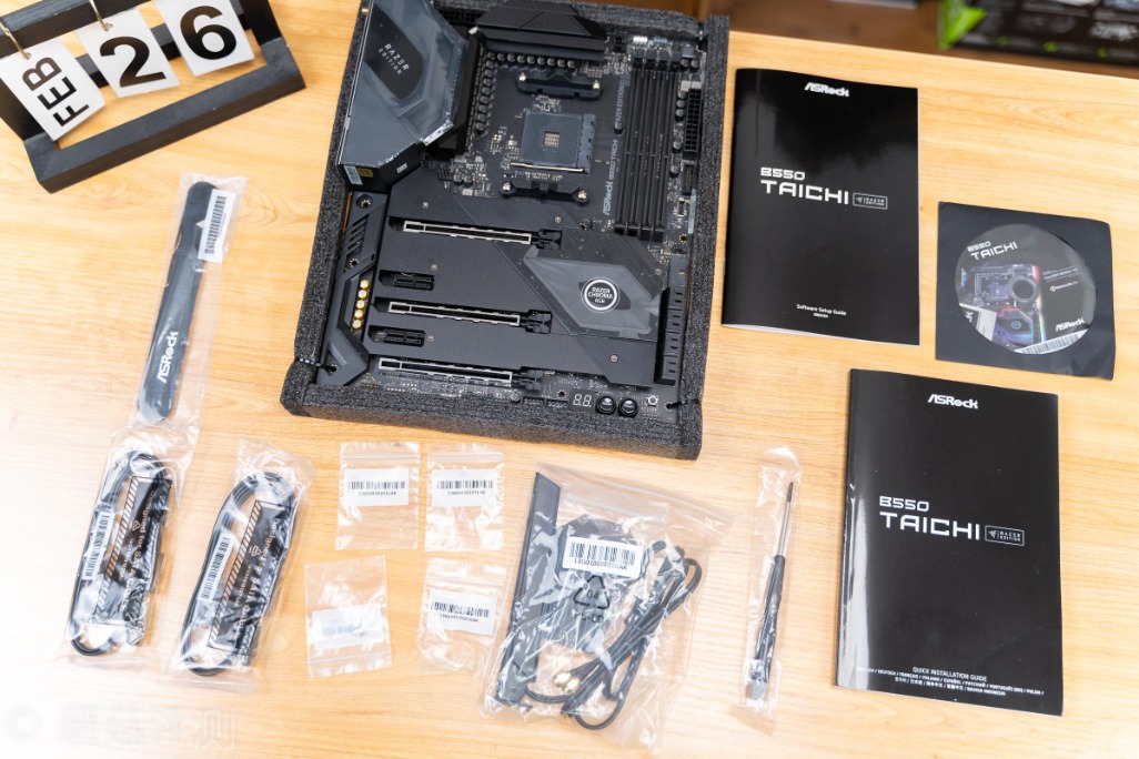 雷蛇华擎x570主板怎么样,华擎x570太极雷蛇定制款主板赏析