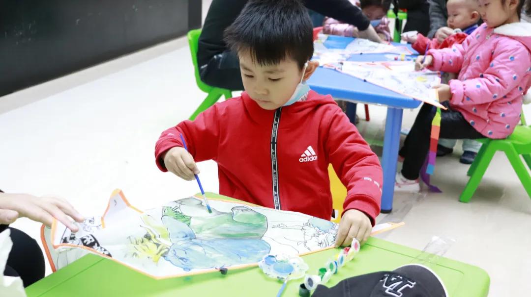 风筝节启幕|放飞梦想，中国加油!当代购物中心风筝节进行中