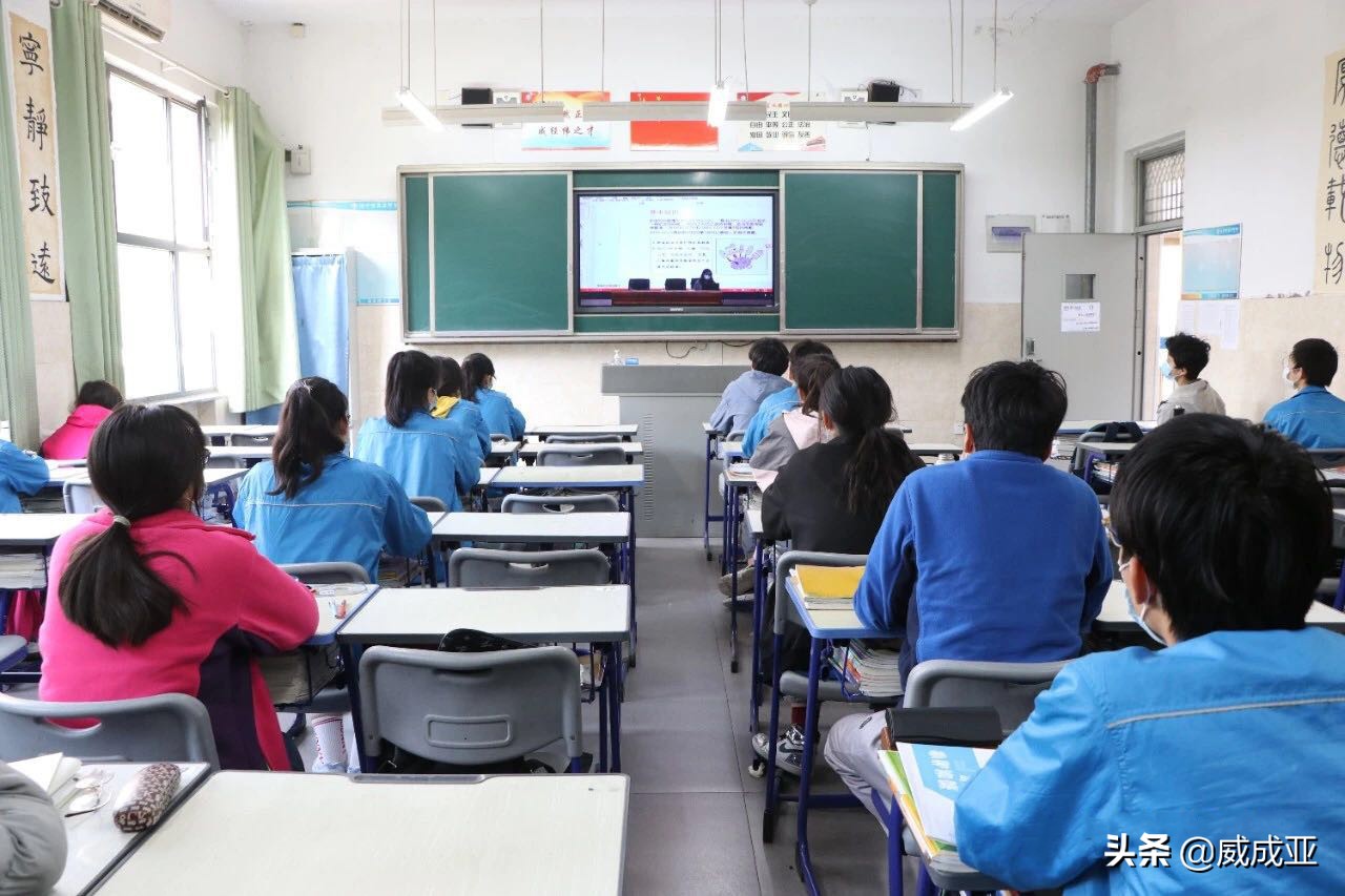 在古老的孔孟之乡,有一颗新星——育才中学