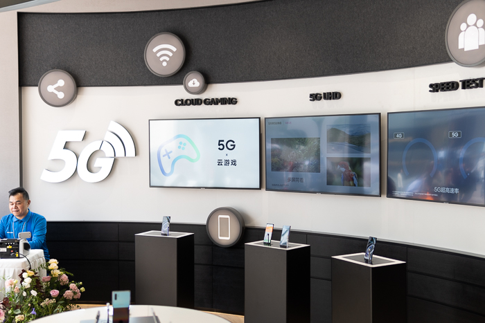 目前三星手机中国旗舰店,三星galaxy最强旗舰低价来袭